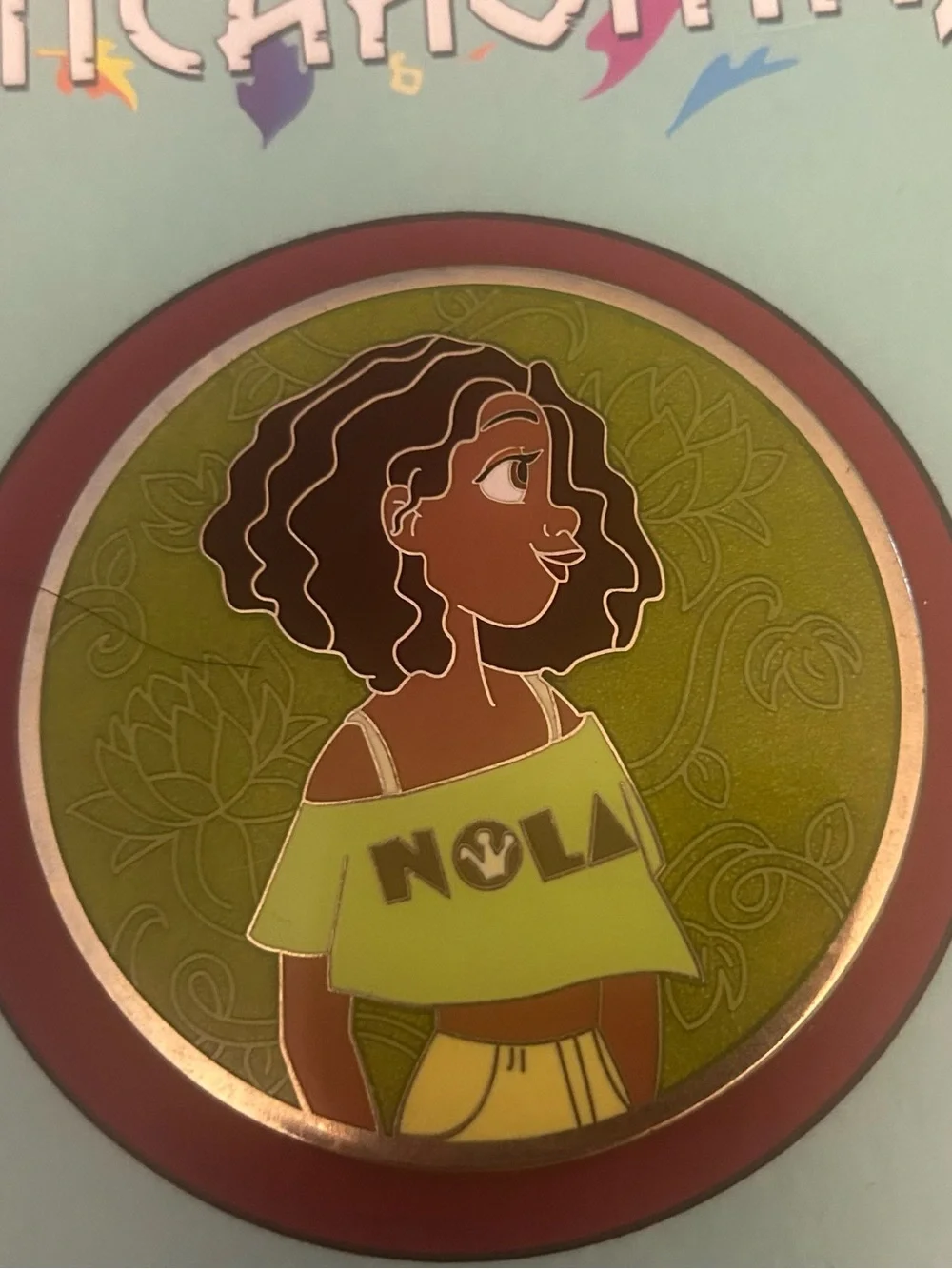 Da Vinci fantasy pins slumber party Disney comfy princess Tiana fantasy pin